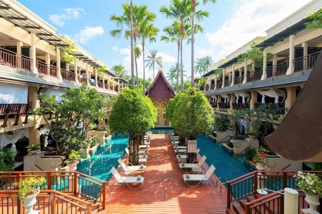 Swimming pool [outdoor] at Burasari Phuket
