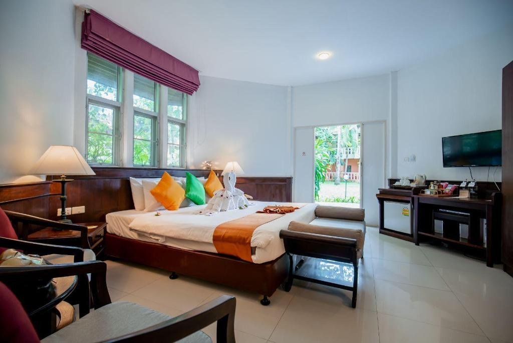 Double Cottage - Bedroom at Hyton Leelavadee Hotel