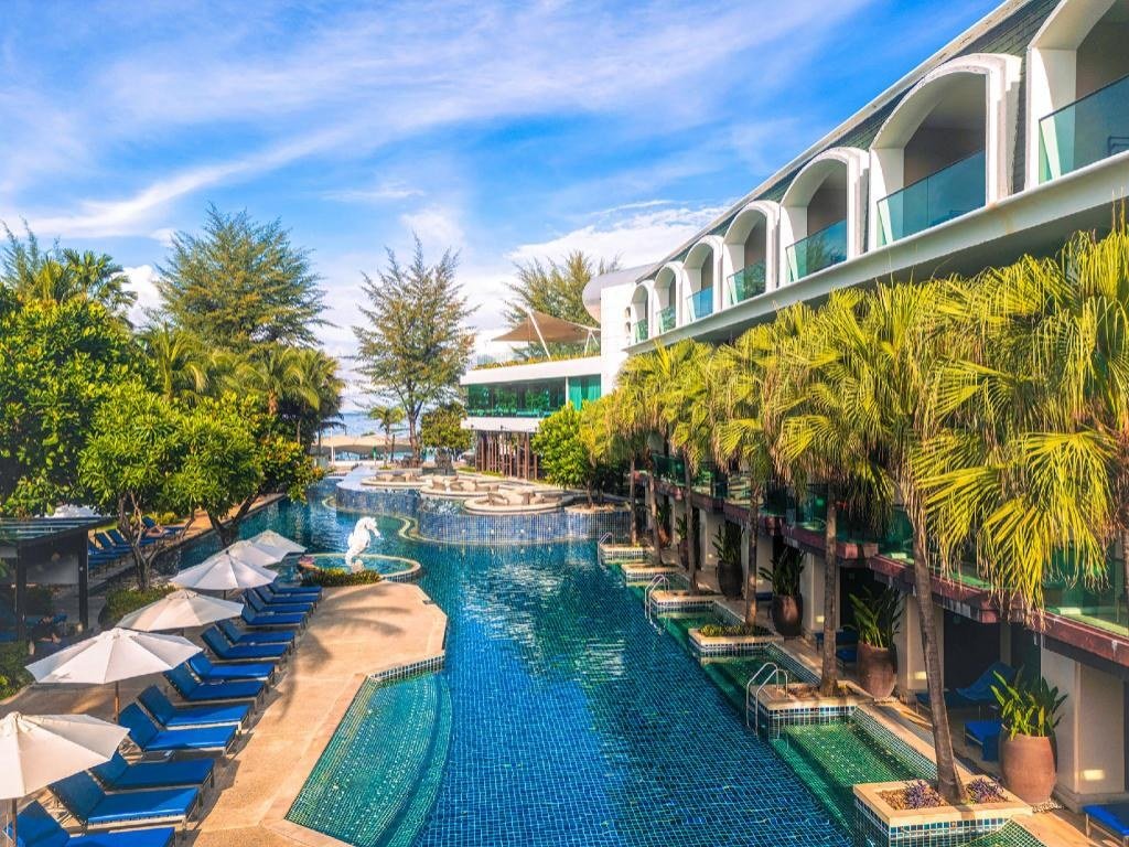 Swimming pool [outdoor] at Phuket Graceland Resort & Spa