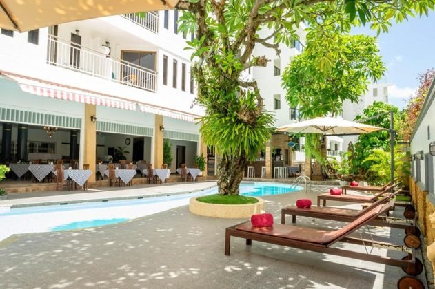 Swimming pool at La Vintage Resort